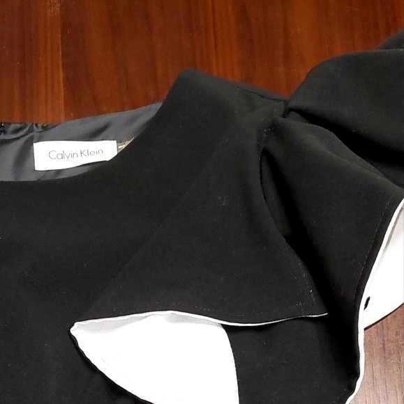Calvin Klein Black and White Ruffle Sheath Dress Size 8 - Picture 4 of 6